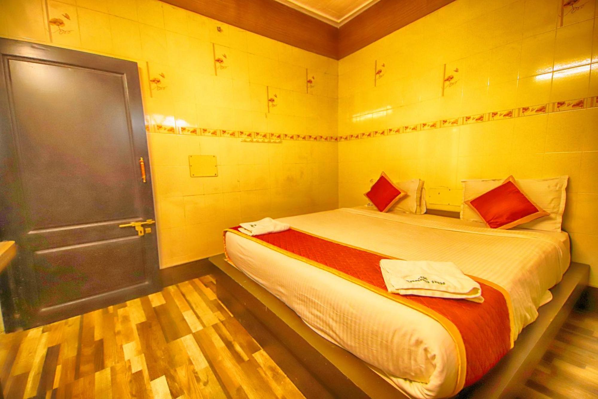 Hk Grand Inn Yercaud Exterior photo